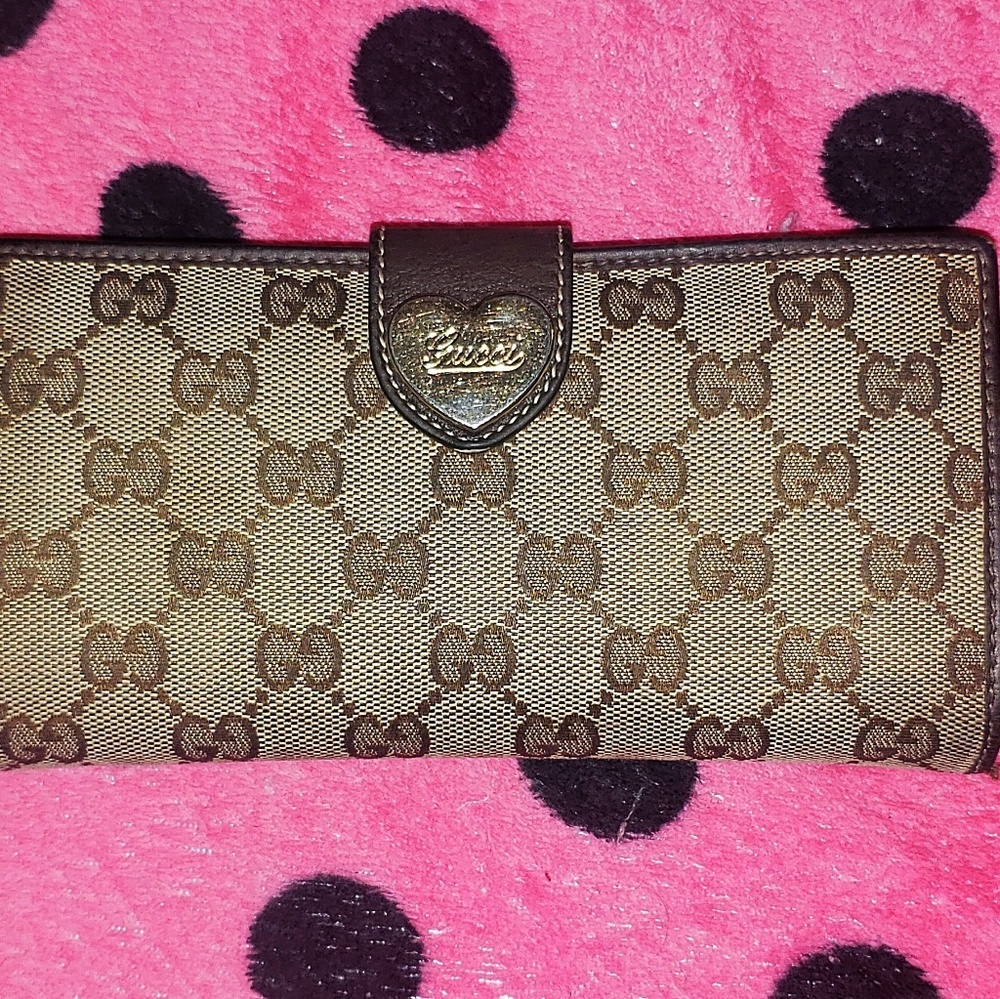 100% Auth Gucci Canvas Womens Wallet